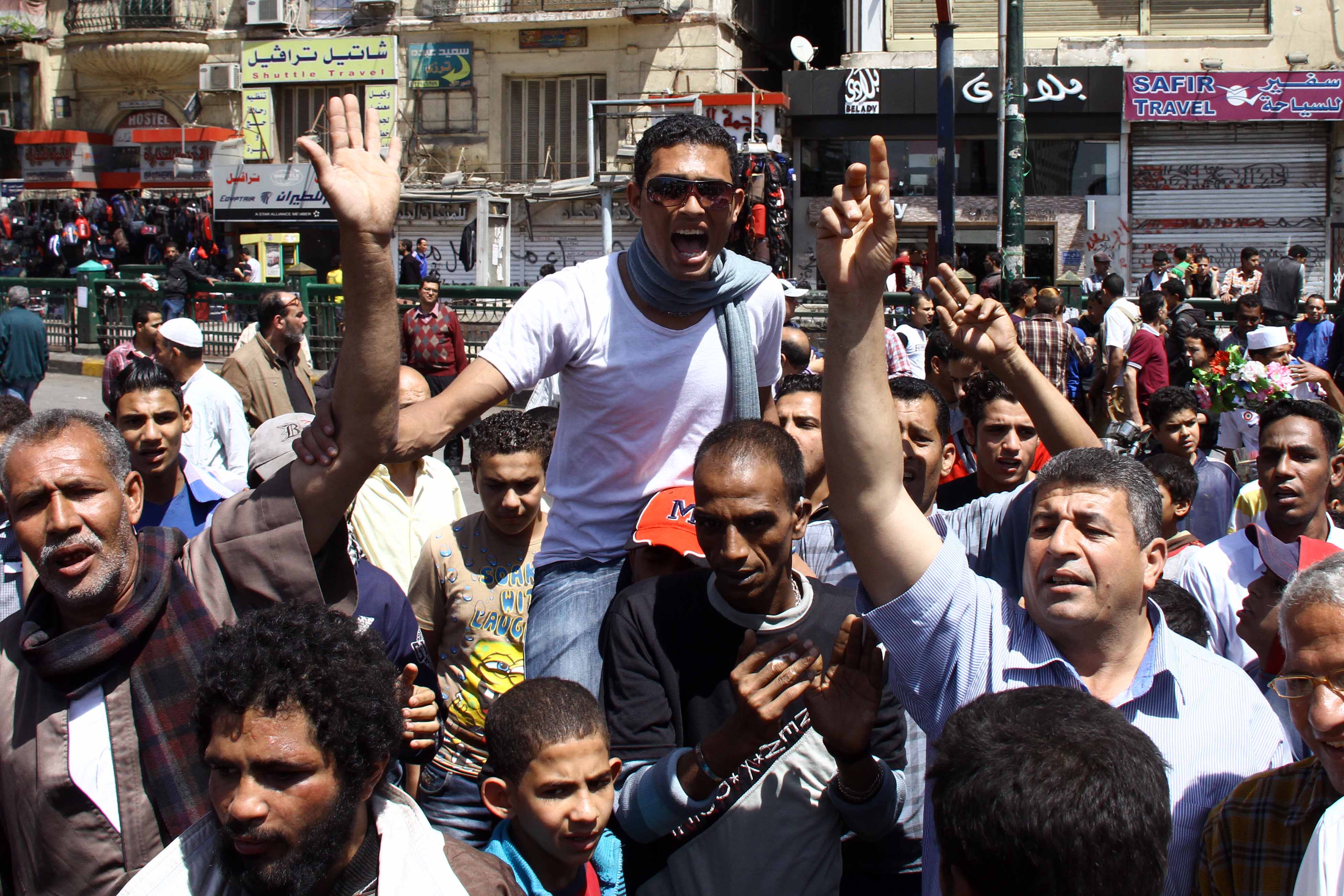 مظاهرات طلاب المدينة الجامعية بجامعة القاهرة