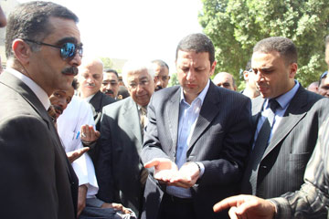 عودة: الصرف فورا لمزارعي القمح ومليون جنيه لأفضل محافظة