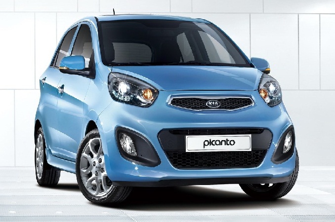 الدولار يعرقل صفقة توزيع « العوض جروب » لسيارات « كيا » و« رينو »