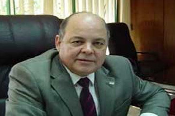 عرب يناقش مشكلات قصور الثقافة خلال الاجتماع بقياداتها