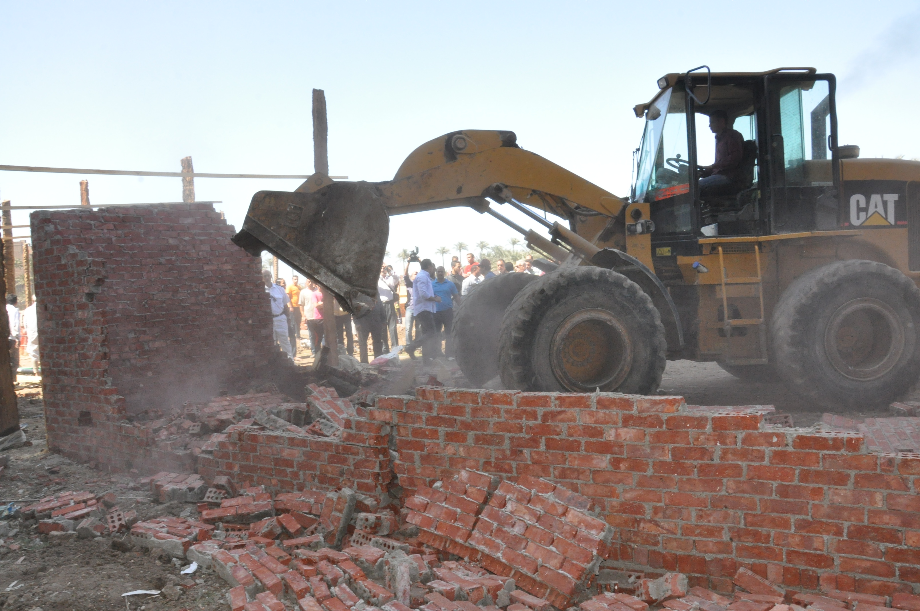 “الجيزة” تزيل تعديات علي مساحة 5 ألاف متر بمنطقة بولاق الدكرور