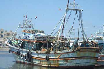 عودة 3 مراكب صيد من اليمن بعد تدخل القنصلية المصرية