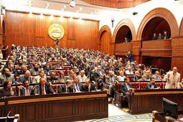 نواب: لا توجد فتنة طائفية ودول تلعب ادوار خفية لاحباط مسيرة مصر