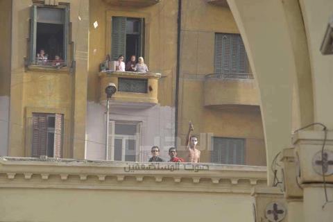 مجهولون يتسلقون سور الكاتدرائية بالعباسية وقوات الأمن تعزز تواجدها