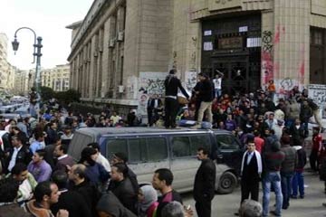 النيابة تناشد الاعلام عدم وصف المخربين وقطاع الطرق بالثوار