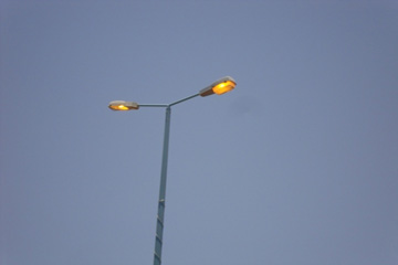 محافظة القاهرة تعلن الاتفاق مع الكهرباء على انارة نصف أعمدة الشوارع