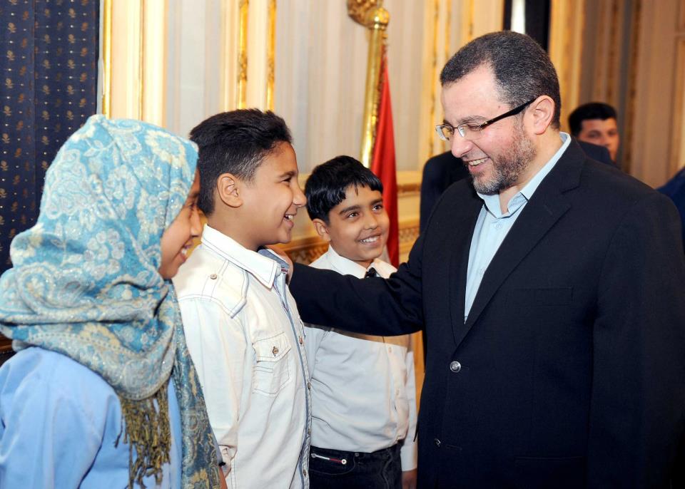 رئيس الوزراء يطلق مبادرة “نحو حياة كريمة لأطفالنا”