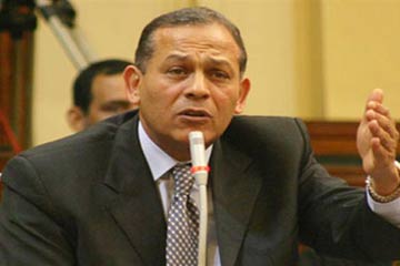 السادات: مجلس الشورى يفتقد القدرة على القيام بمهمة التشريع