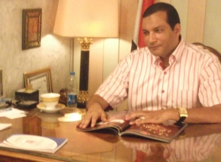 أزمة مرور الشاحنات بين مصر وليبيا تتفاقم والإتاوات علي المعبر وصلت 3 آلاف جنيه يومياً