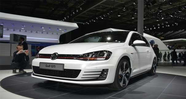 فولكس فاجن جولف الجيل السابع تحصل على لقب أفضل سيارة لعام 2013 وبورشة كايمان أفضل سيارة رياضية