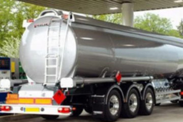 التحقق فى حصول شركة سفن بالسويس على 400 ألف لتر سولار مدعم