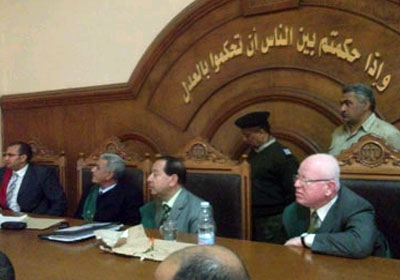 السجن سنة مع الإيقاف لمدير أمن البحيرة الأسبق بقضية قتل المتظاهرين