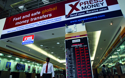 “إكسبريس موني”  للتحويلات الإلكترونية تؤمن علي حياة المصريين المغتربين بالكويت مجاناً