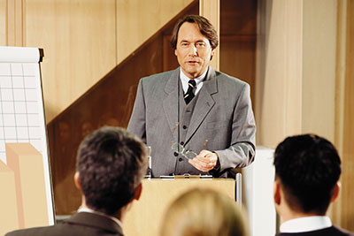 5 نصائح أساسية لإلقاء خطاب أمام الجمهور