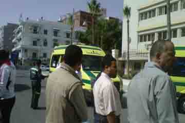 محافظ مطروح يبحث مطالب المسعفين المضربين للتعدى على زملائهم