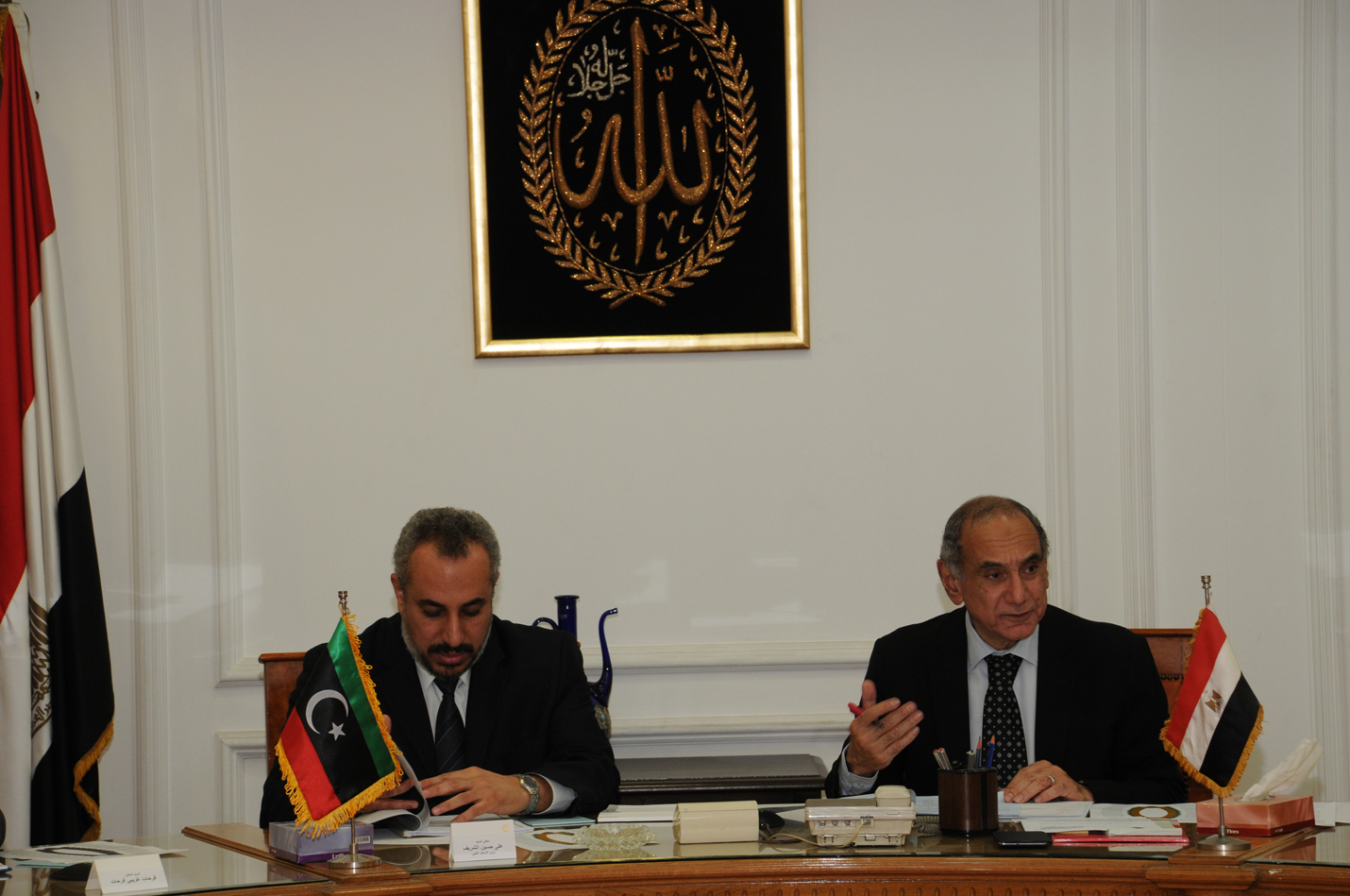 الإسكان توقع 4 بروتوكولات تعاون بين مصر وليبيا فى التخطيط العمرانى والتدريب وإنشاء المدن الجديدة والتمويل العقارى