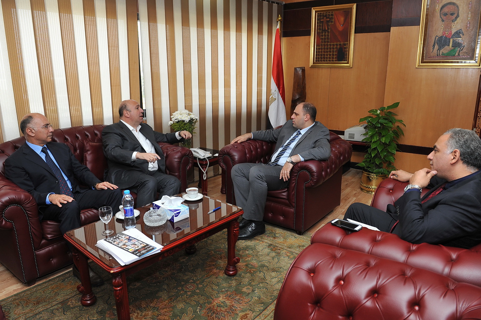 وزير الاستثمار يلتقى أحمد هيكل لبحث خطة التوسع بمشروعاته فى مصر المرحلة المقبلة