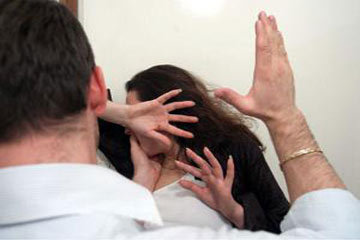 وزير الداخلية يصدر قرارا بإنشاء إدارة لمواجهة العنف ضد المرأة