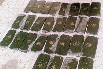 ضبط 1.5 كيلو حشيش و22 أمبولا من مخدرالنافولين بالبحر الأحمر