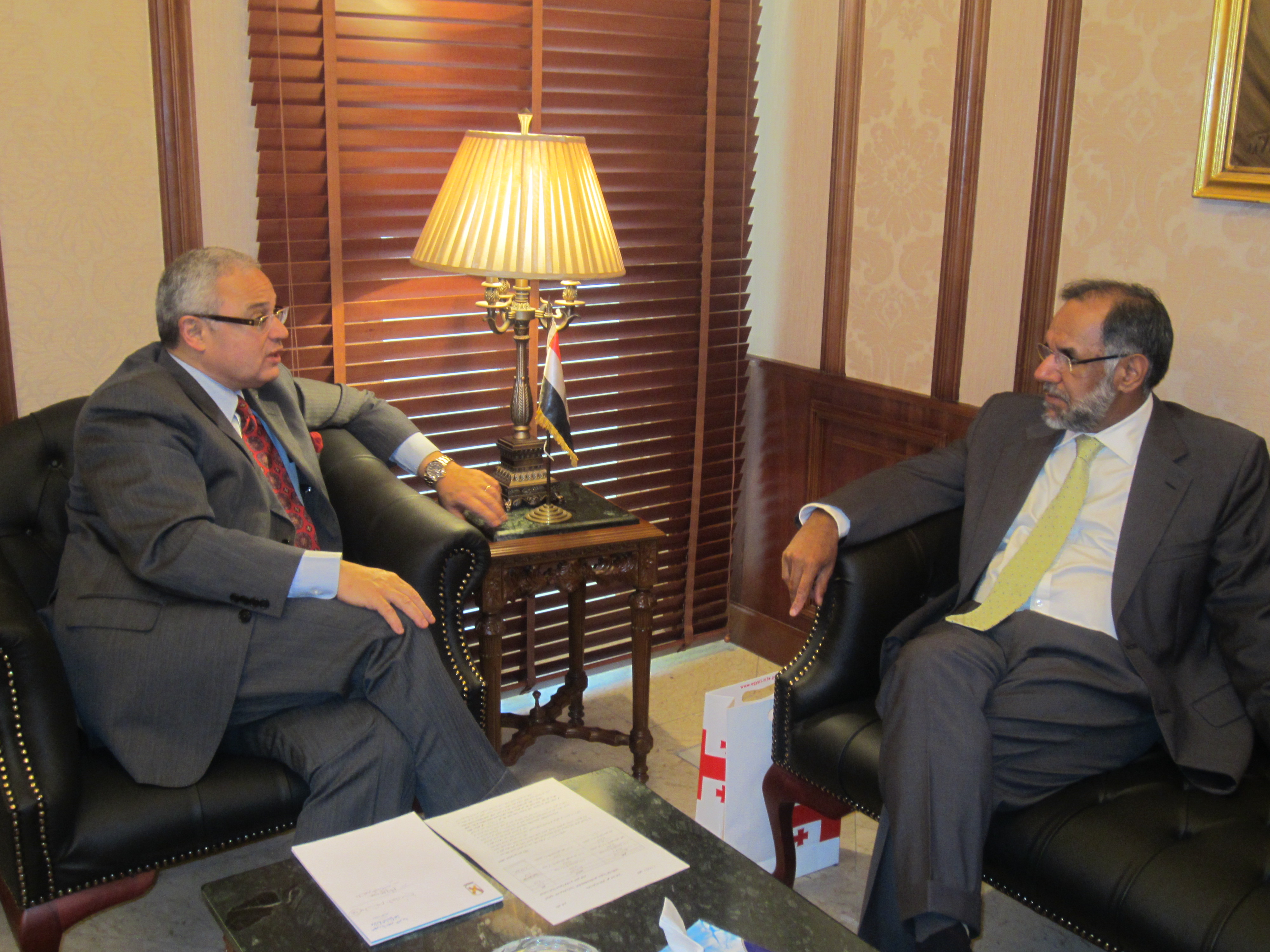 وزير السياحة يلتقي السفير الهندي لتعزيز تدفق السياحة الوافدة من الهند