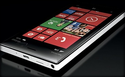 “نوكيا” تطلق “لوميا 925” بإطار مصنوع من الألمنيوم