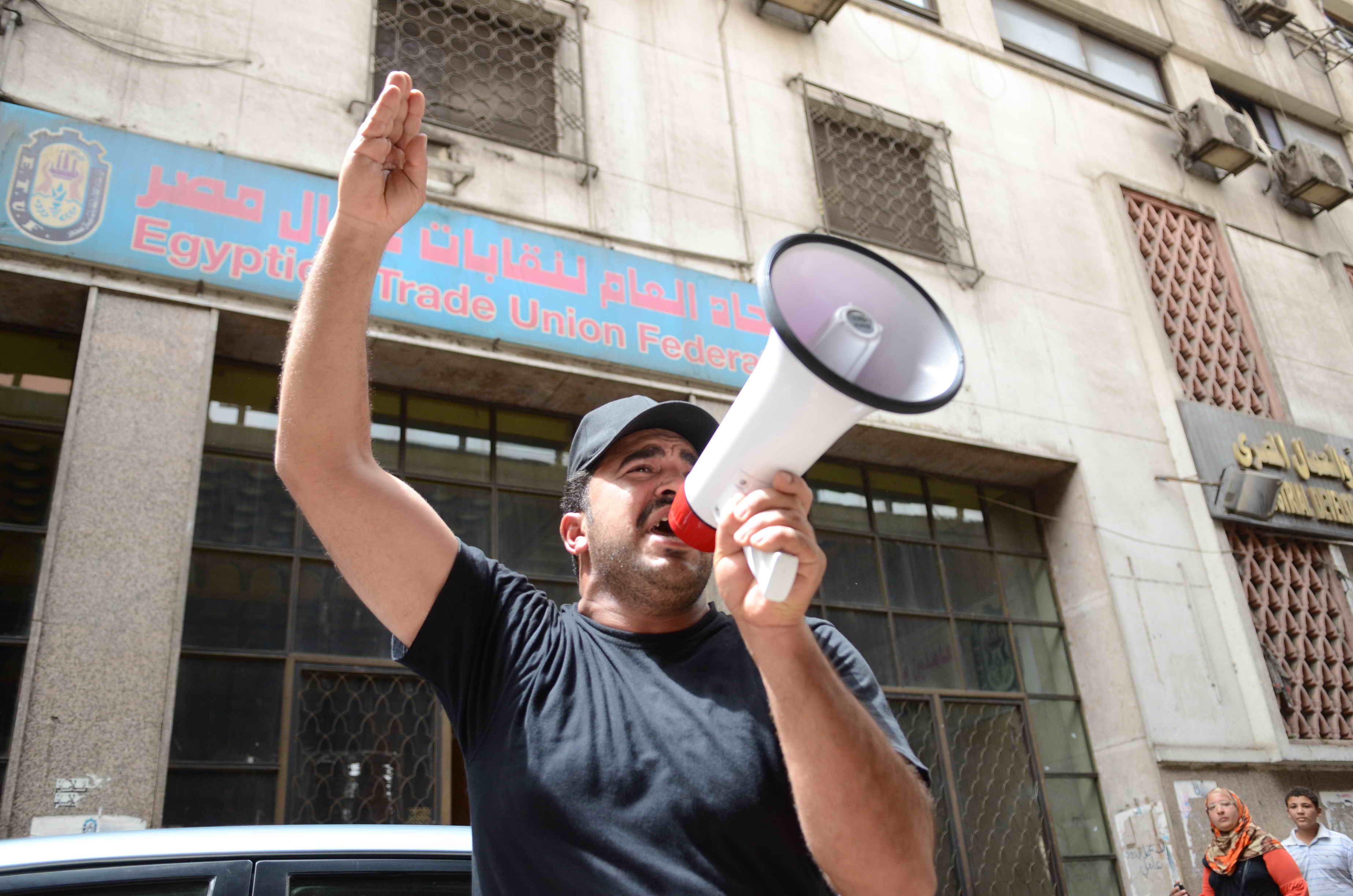 مسيرة عمال الغاز من مجلس ﻿﻿الوزراء الى اتحاد﻿ العمال﻿