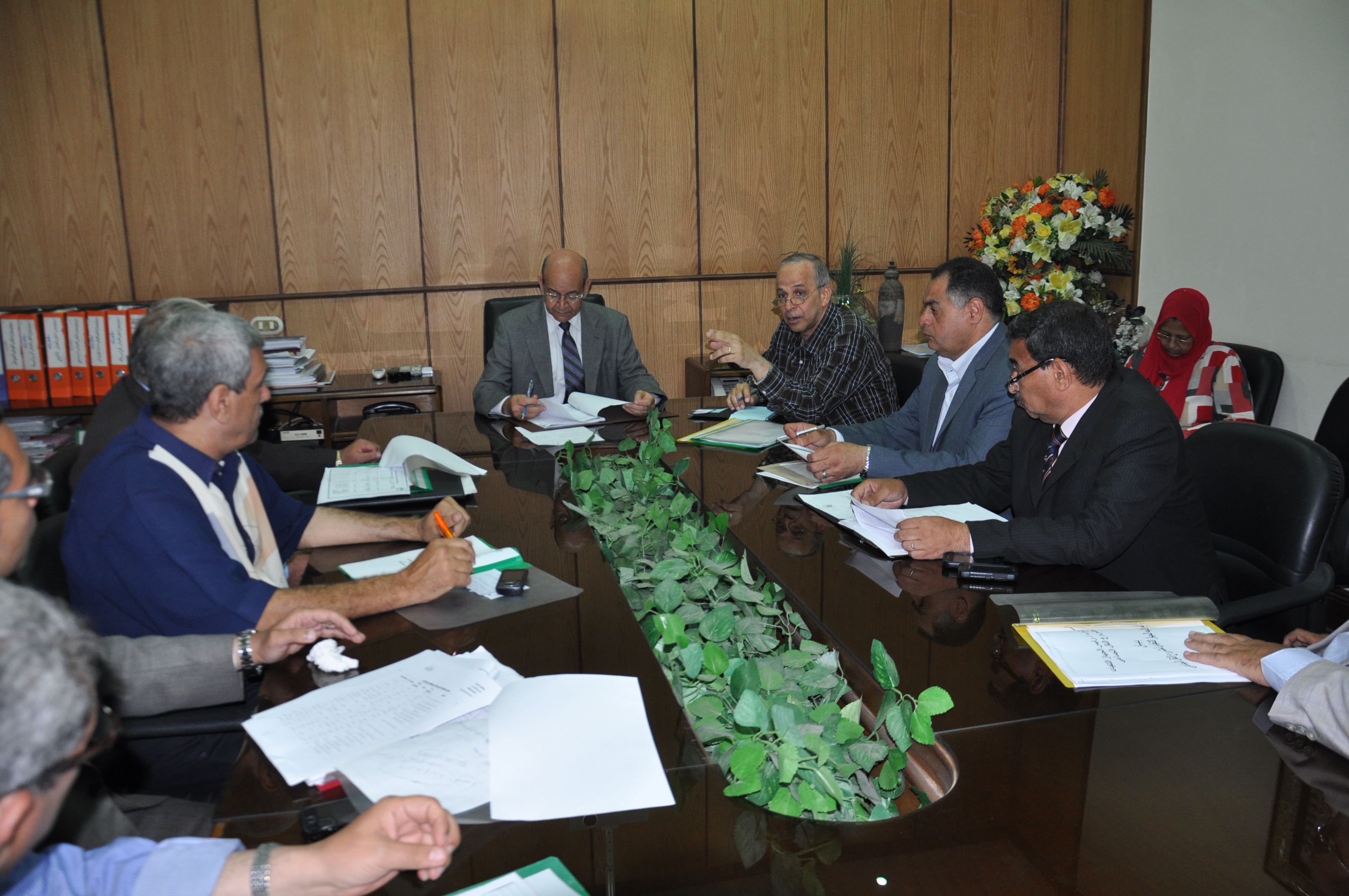 “الجيزة” تقنن أوضاع 45 موقف عشوائي.. وخطة لتطوير المواقف الرسمية