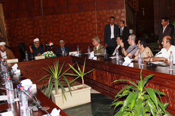 العلامة الزلمي للإمام الأكبر: تكريم الأزهر لي تكريم للشعب العراقيّ