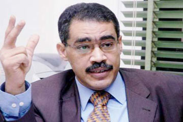 رئيس الشورى يلتقى نقيب الصحفيين بمكتبه