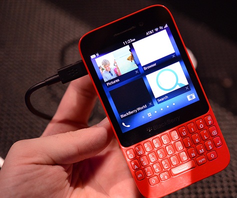 BlackBerry تقدم هاتف BlackBerry Q5  بتقنية QWERTY لمحبي صناعة الأفلام السينمائية