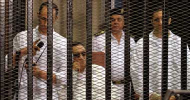 إحالة مبارك ونجليه للجنايات بتهمة الاستيلاء على أموال قصور الرئاسة