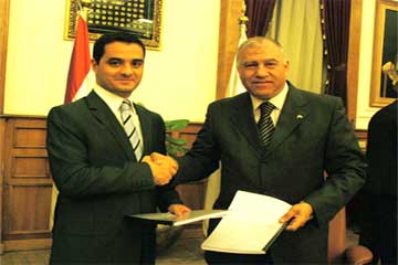 محافظة القاهرة توقع مع شركة تركية مشروع لتنظيم وإدارة أماكن الانتظار