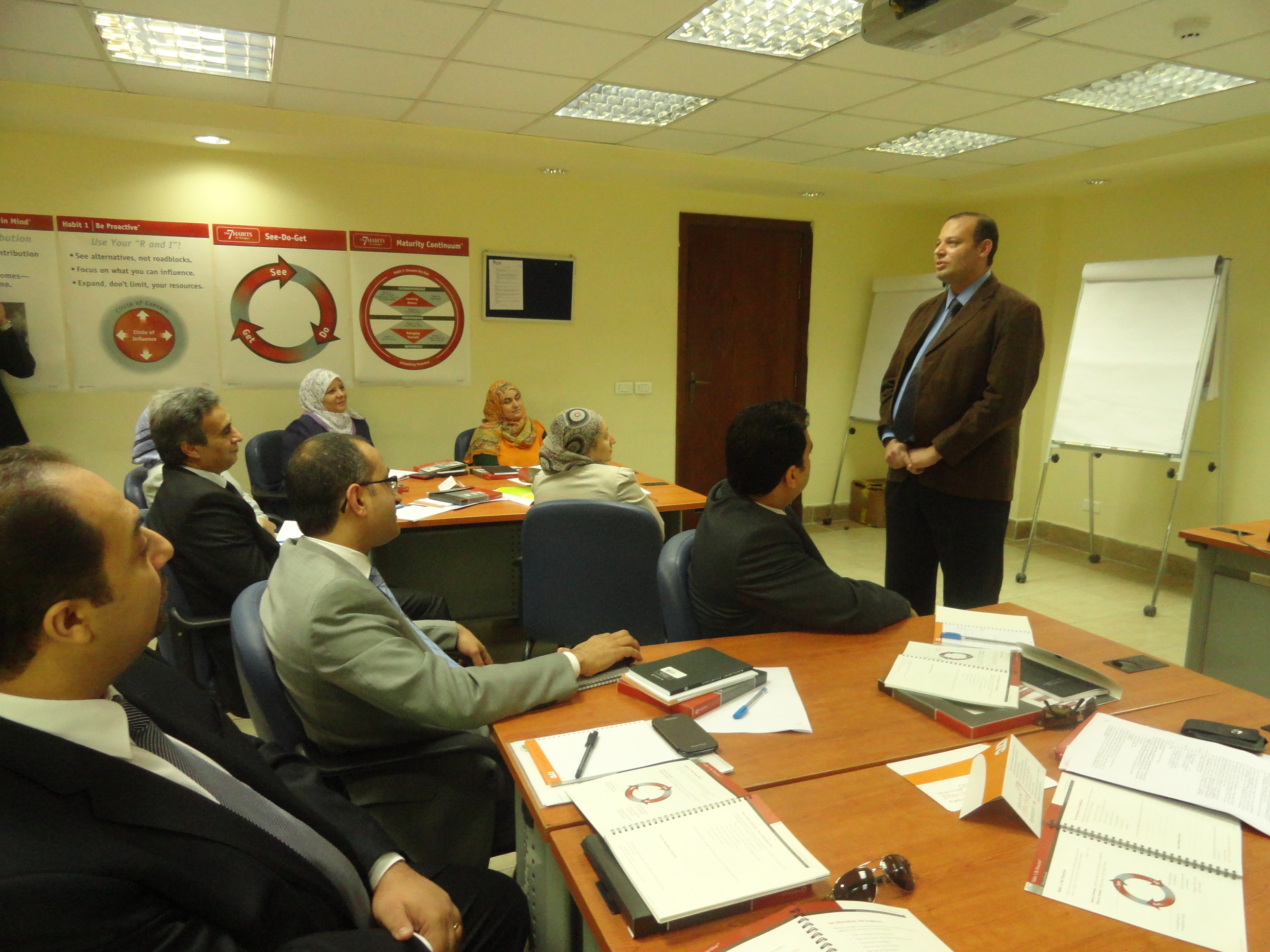 صالح : إعداد كوادر من الشباب للمناصب القيادية أحد أولويات الحكومة خلال المرحلة المقبلة