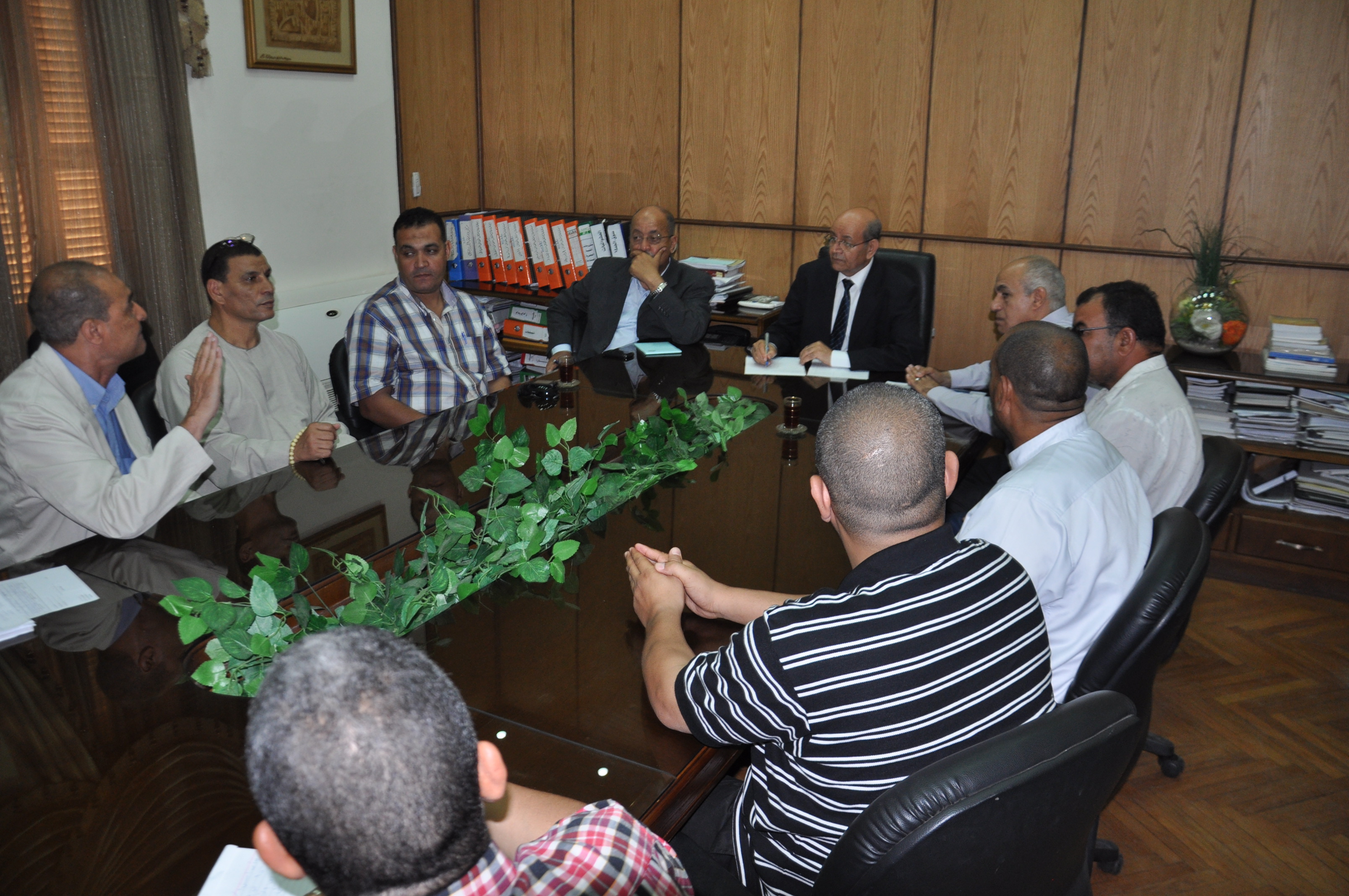 محافظ الجيزة يلتقى ممثلى قرية زاوية أبو مسلم