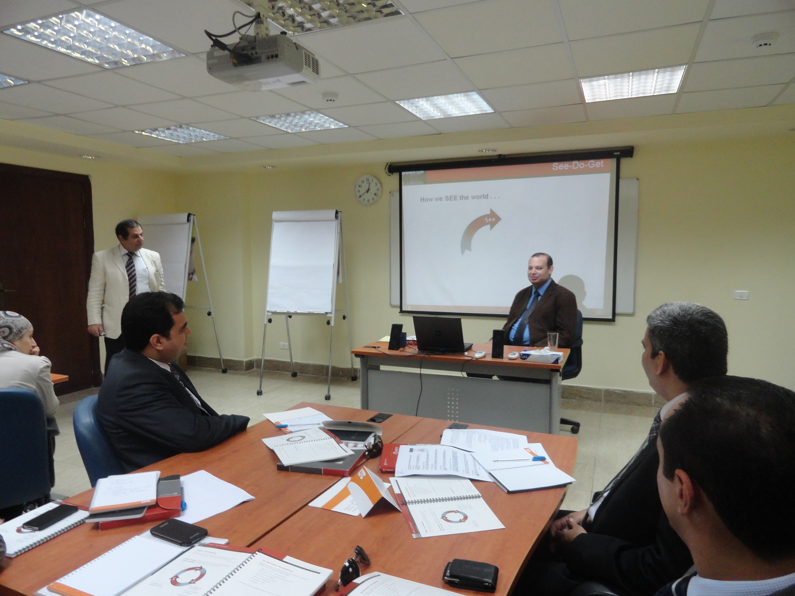 حاتم صالح : ضخ دماء جديدة من الشباب فى المناصب القيادية أحد أولويات الحكومة