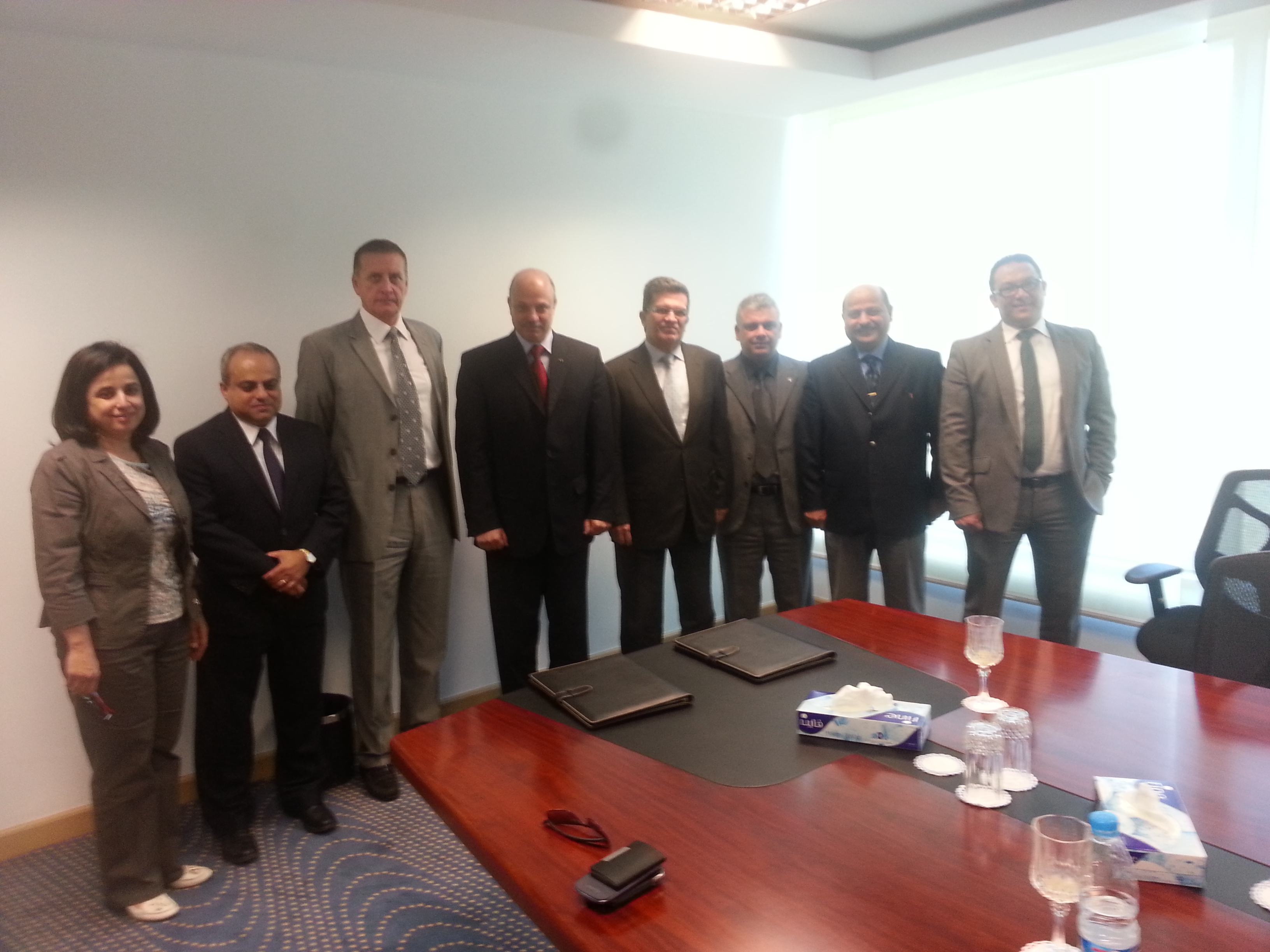 “موبينيل” تطلق خدمة التتبع الآلي للمركبات للافراد والشركات