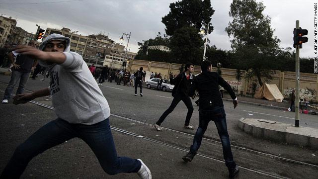 « المحمول » تصنف الفروع والمنافذ إلي 3 مستويات وفقاً للمخاطر.. وخطة طوارئ لمواجهة الفوضي