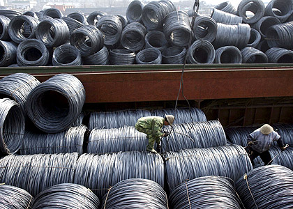 رويترز : أوروبا تسعى لقرار من منظمة التجارة ضد رسوم الصلب الصينية