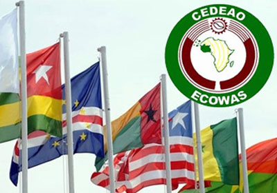 “الايكواس” تطالب بـ 950 مليون دولار لتدعيم القوات الإفريقية في مالي