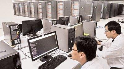 الصين تصنع أسرع “كمبيوتر خارق” في العالم