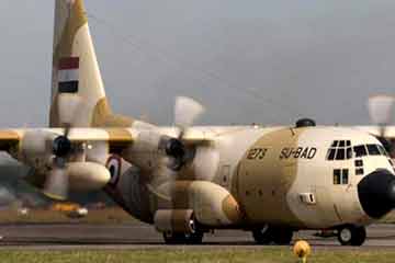 الطائرات الحربية تنقل أوراق الامتحانات وتشديد الأمن بالمحافظات النائية