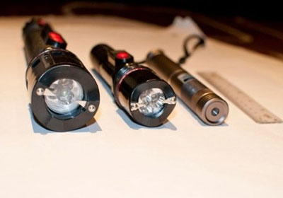 تجار الادوات الكهربائية تطرح 10 الاف كشاف موصلا بالراديو فى السوق المحلى