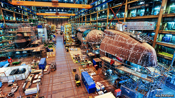 قطاع التصنيع البريطاني ينمو بأعلي معدلاته منذ عام