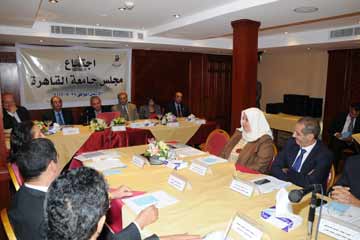 جامعة القاهرة ترفض استخدام مبانيها في اشتباكات النهضة