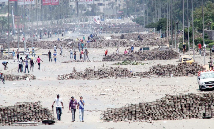 إدانة سياسية لاشتباكات طريق النصر