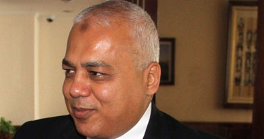 وزير الري يطمئن علي إزالة التشيونات علي جسر ترعة المريوطية لضمان سيولة المرور بالهرم