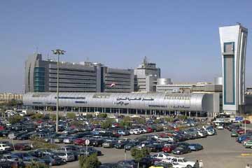 اداء مشترك بين شرطة مطار القاهرة والقوات المسلحة لرفع الكفاءة