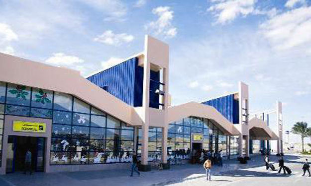 مطار مطروح الدولي يستقبل 6 طائرات قادمة من إيطاليا