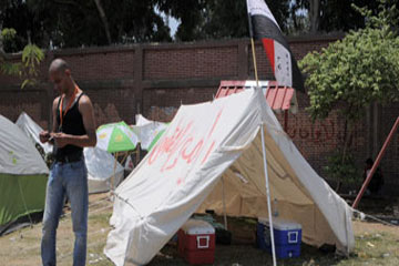 الهدوء يسود محيط “الاتحادية” وسط تزايد أعداد خيام المعتصمين