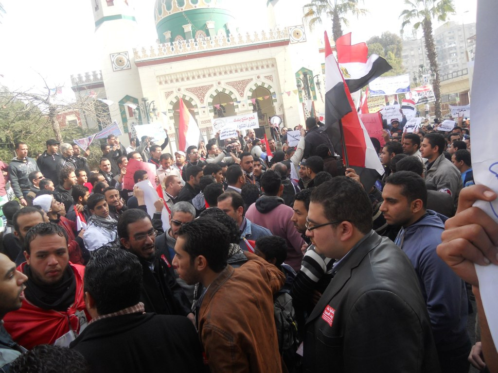 5 شهداء فى أسيوط جراء اطلاق النار على مظاهرة سلمية من أعضاء جماعة الأخوان